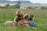 ENFANT ET CHIEN 437